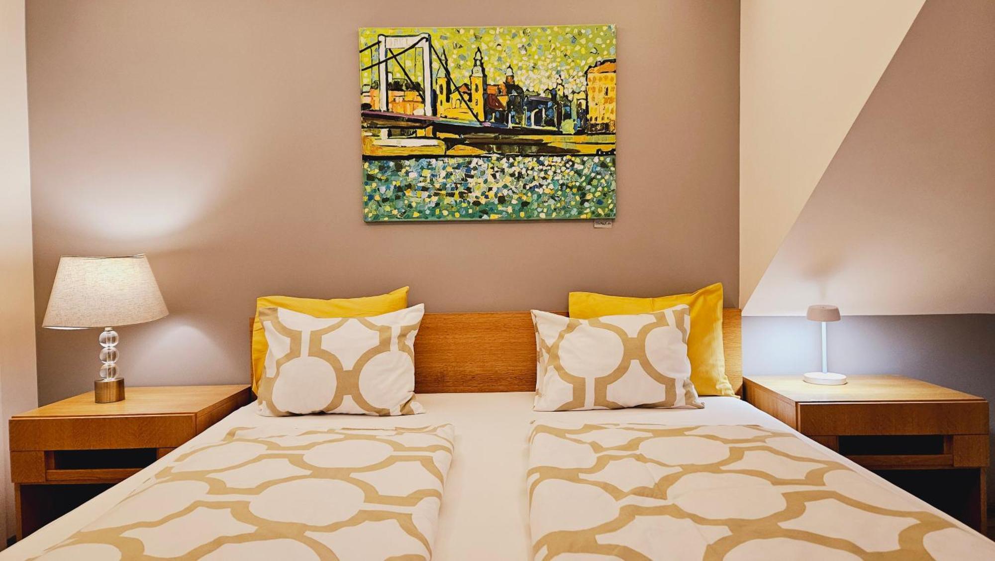 Budasmile Appartment At Buda Castle - Aircon & Free Parking Budapesta Exterior foto