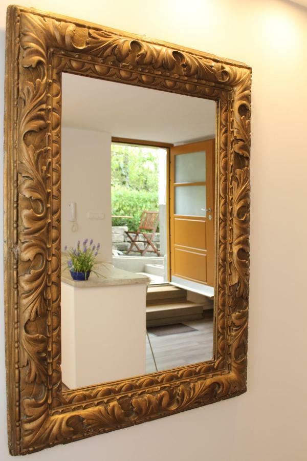 Budasmile Appartment At Buda Castle - Aircon & Free Parking Budapesta Exterior foto
